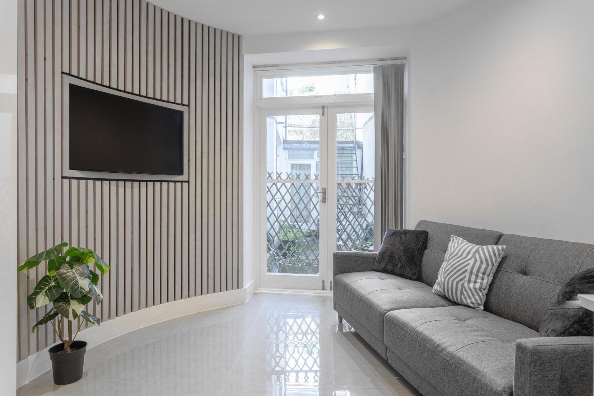 Westbourne Terrace * London